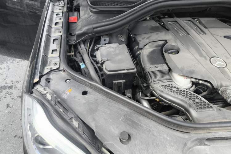 Used Mercedes-Benz GL-Class 2014 GL 400 4MATIC Dynamic Model Engine Bay Right