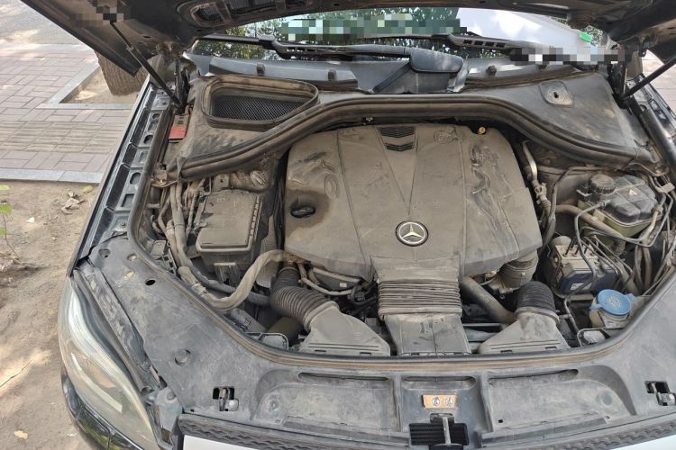 Used Mercedes-Benz GL-Class 2014 GL 350 CDI 4MATIC Engine Bay Right
