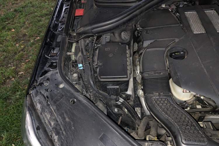 Used Mercedes-Benz GL-Class 2014 GL 400 4MATIC Luxury Model Engine Bay Right