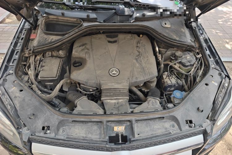 Used Mercedes-Benz GL-Class 2014 GL 350 CDI 4MATIC Engine Bay