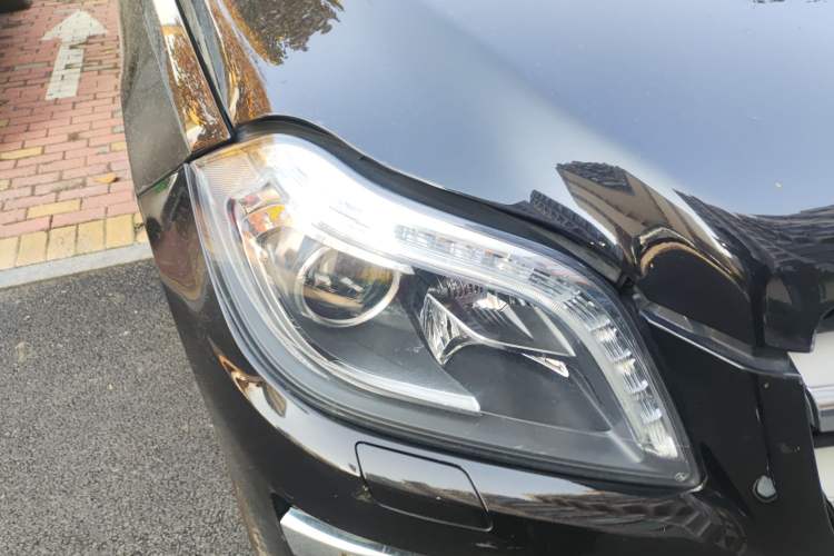 Used Mercedes-Benz GL-Class 2014 GL 350 CDI 4MATIC Exterior 6