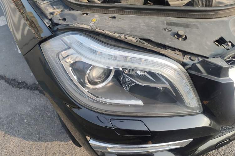Used Mercedes-Benz GL-Class 2014 GL 350 CDI 4MATIC Exterior 6