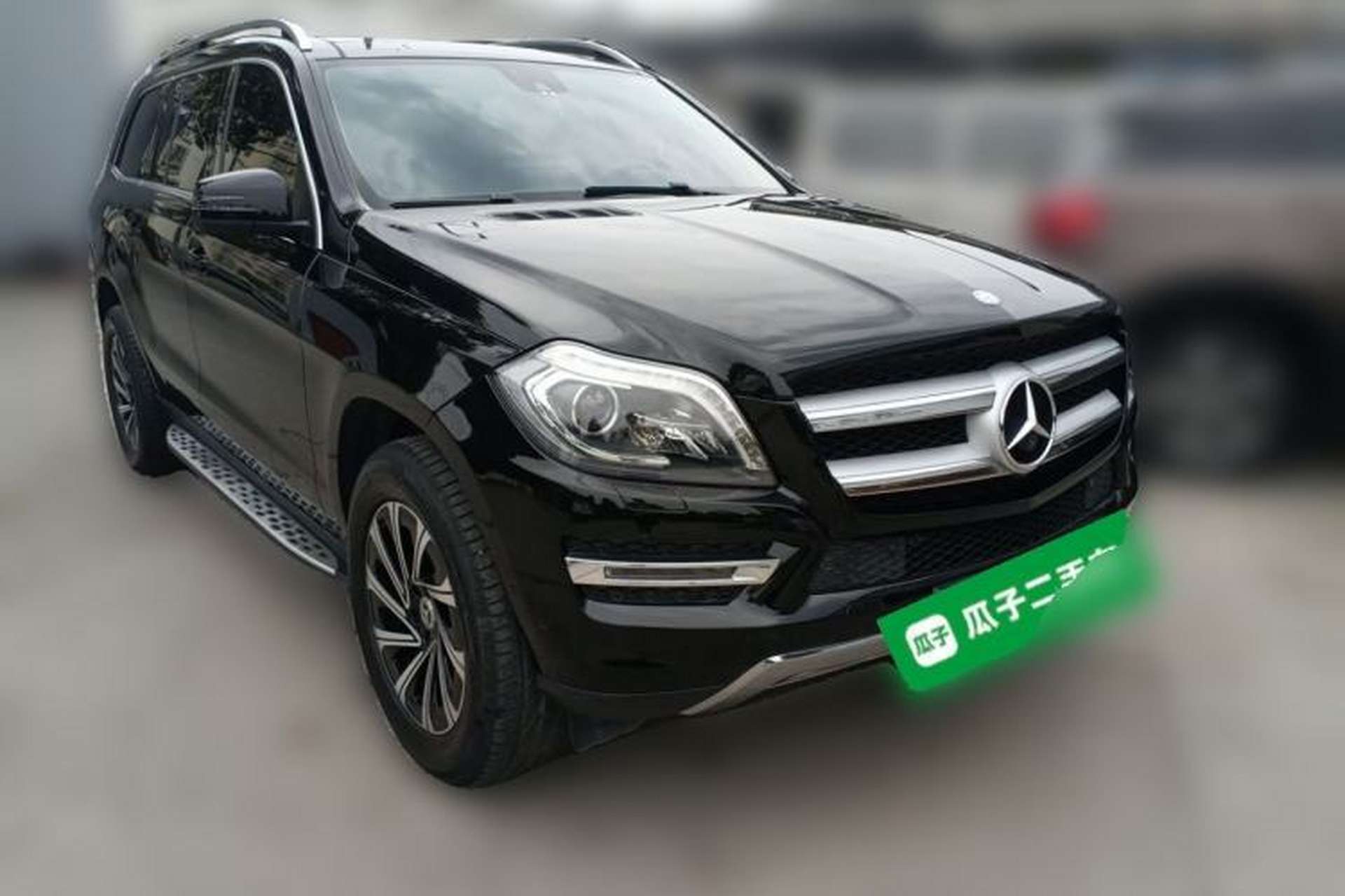 Used Mercedes-Benz GL-Class 2014 GL 400 4MATIC Dynamic Model Front Right 45 Deg