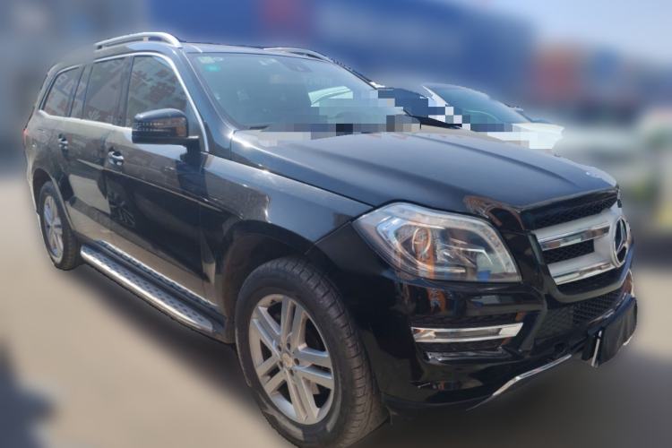 Used Mercedes-Benz GL-Class 2014 GL 400 4MATIC Dynamic Model Front Right 45 Deg