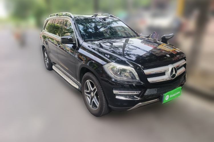 Used Mercedes-Benz GL-Class 2014 GL 400 4MATIC Dynamic Model Front Right 45 Deg