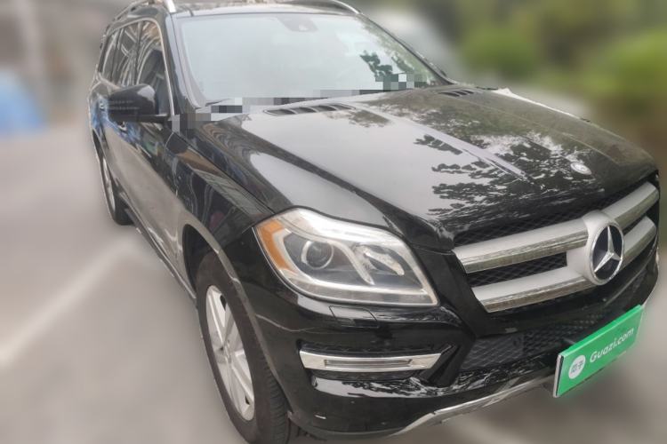 Used Mercedes-Benz GL-Class 2014 GL 400 4MATIC Dynamic Model Front Right 45 Deg