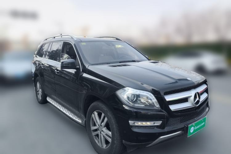 Used Mercedes-Benz GL-Class 2014 GL 400 4MATIC Dynamic Model Front Right 45 Deg