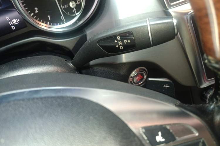 Used Mercedes-Benz GL-Class 2014 GL 400 4MATIC Dynamic Model Gear Lever