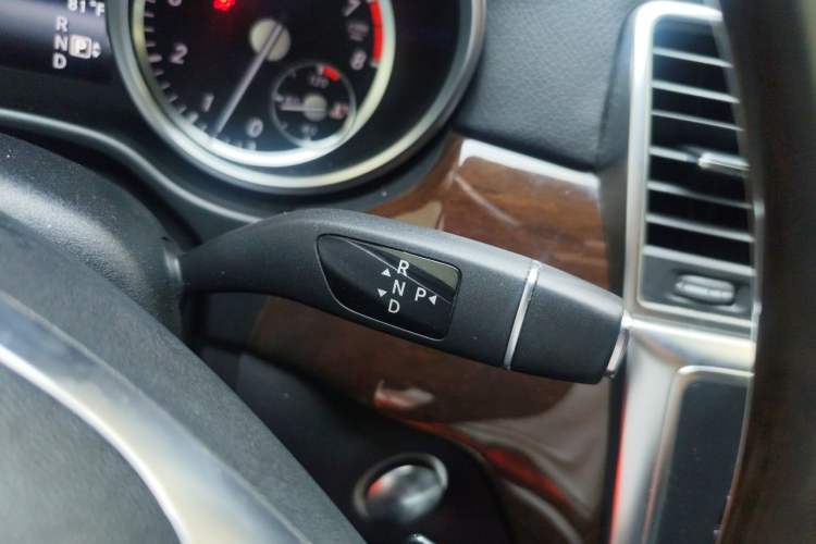 Used Mercedes-Benz GL-Class  Gear Lever