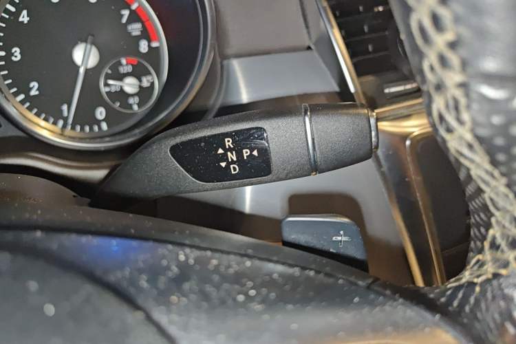 Used Mercedes-Benz GL-Class 2014 GL 400 4MATIC Dynamic Model Gear Lever