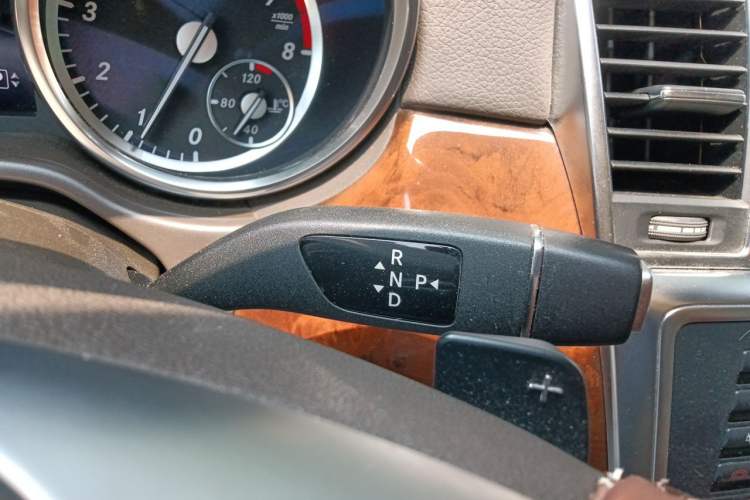 Used Mercedes-Benz GL-Class  Gear Lever
