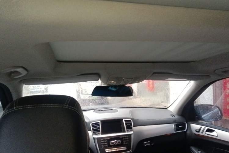 Used Mercedes-Benz GL-Class 2014 GL 400 4MATIC Dynamic Model Headliner