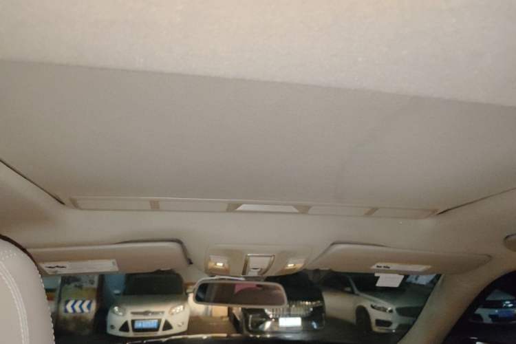 Used Mercedes-Benz GL-Class  Headliner