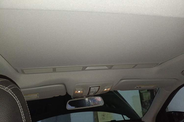 Used Mercedes-Benz GL-Class  Headliner