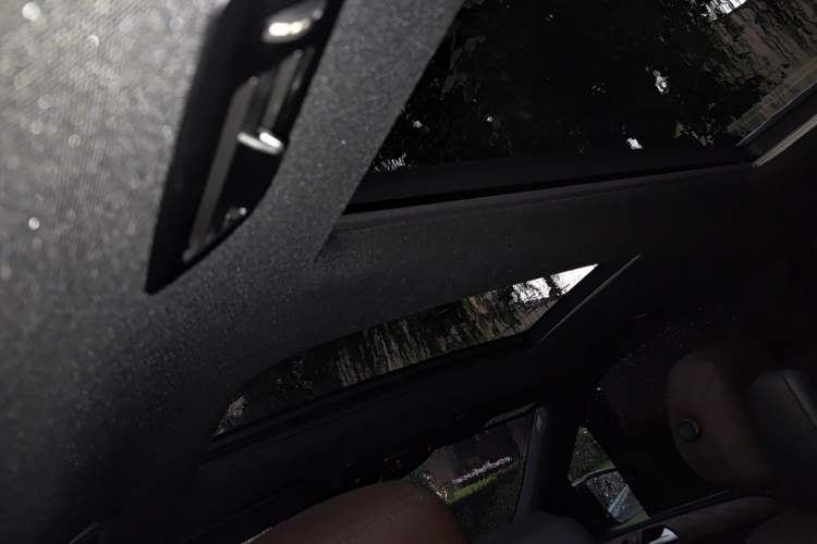 Used Mercedes-Benz GL-Class 2014 GL 400 4MATIC Luxury Model Headliner