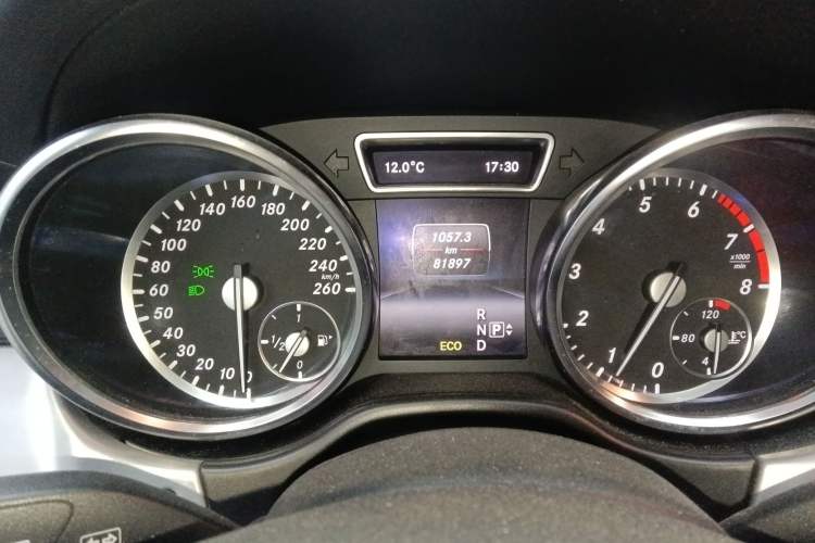 Used Mercedes-Benz GL-Class 2014 GL 400 4MATIC Dynamic Model Instrument Cluster