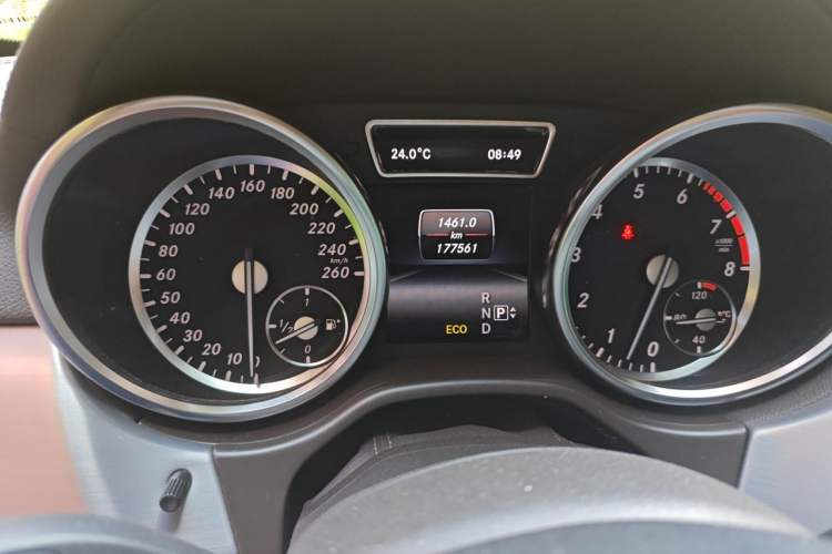 Used Mercedes-Benz GL-Class 2014 GL 400 4MATIC Dynamic Model Instrument Cluster