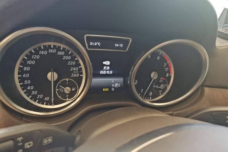 Used Mercedes-Benz GL-Class 2014 GL 400 4MATIC Luxury Model Instrument Cluster