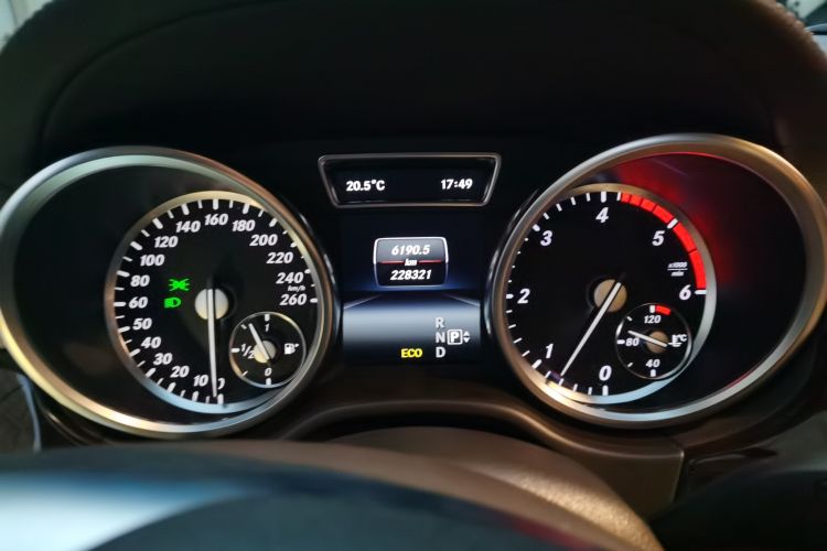 Used Mercedes-Benz GL-Class 2014 GL 350 CDI 4MATIC Instrument Cluster