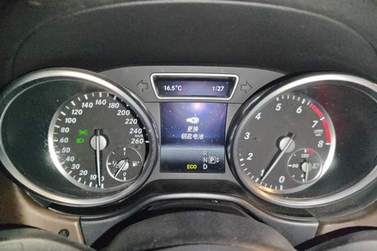 Used Mercedes-Benz GL-Class 2014 GL 400 4MATIC Luxury Model Instrument Cluster