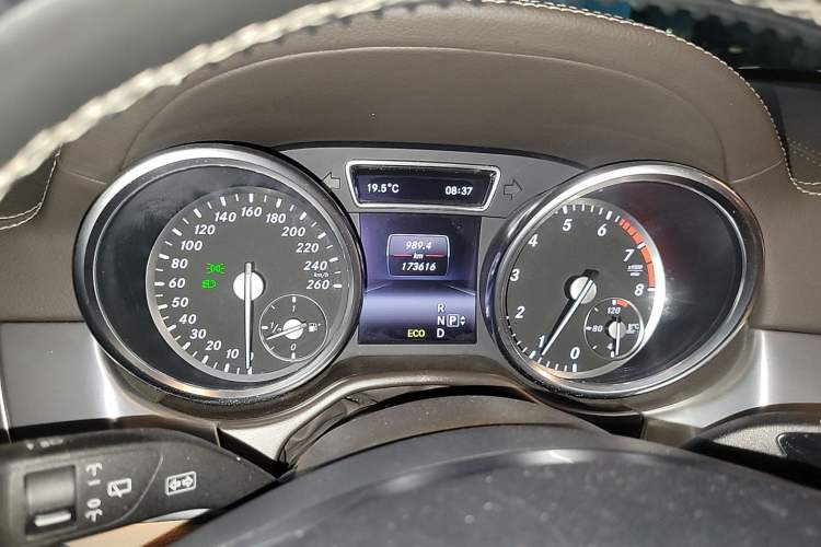 Used Mercedes-Benz GL-Class 2014 GL 400 4MATIC Dynamic Model Instrument Cluster