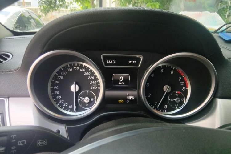 Used Mercedes-Benz GL-Class 2014 GL 400 4MATIC Dynamic Model Instrument Cluster