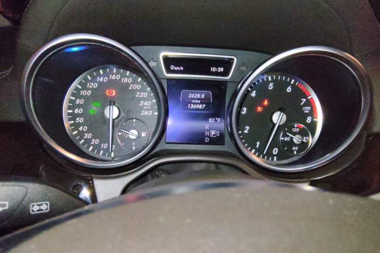 Used Mercedes-Benz GL-Class  Instrument Cluster