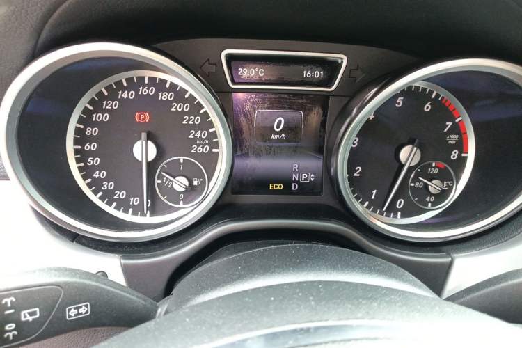 Used Mercedes-Benz GL-Class 2014 GL 400 4MATIC Dynamic Model Instrument Cluster