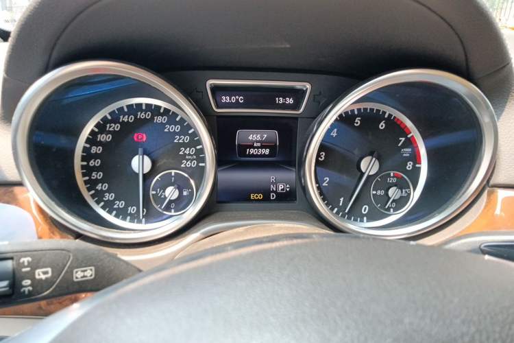 Used Mercedes-Benz GL-Class  Instrument Cluster