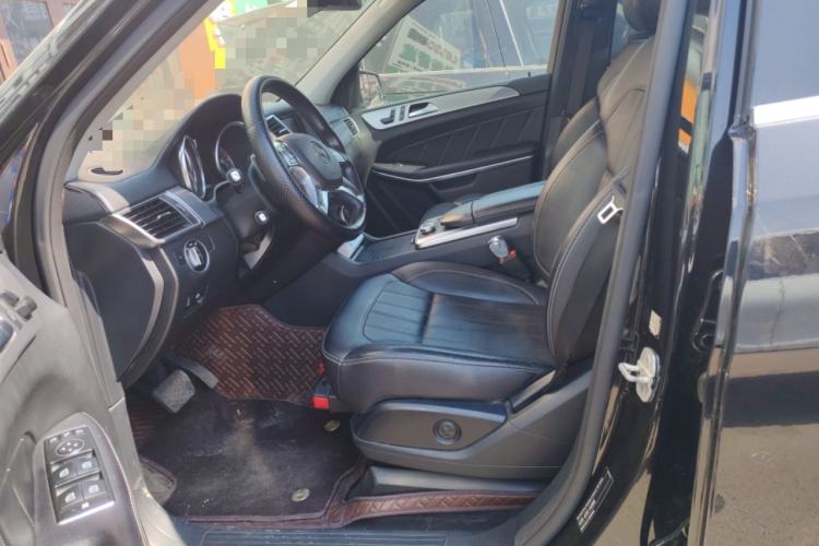 Used Mercedes-Benz GL-Class 2014 GL 400 4MATIC Dynamic Model Left Front Seat