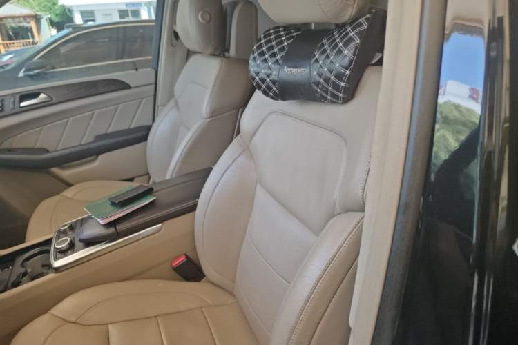 Used Mercedes-Benz GL-Class 2014 GL 400 4MATIC Luxury Model Left Front Seat