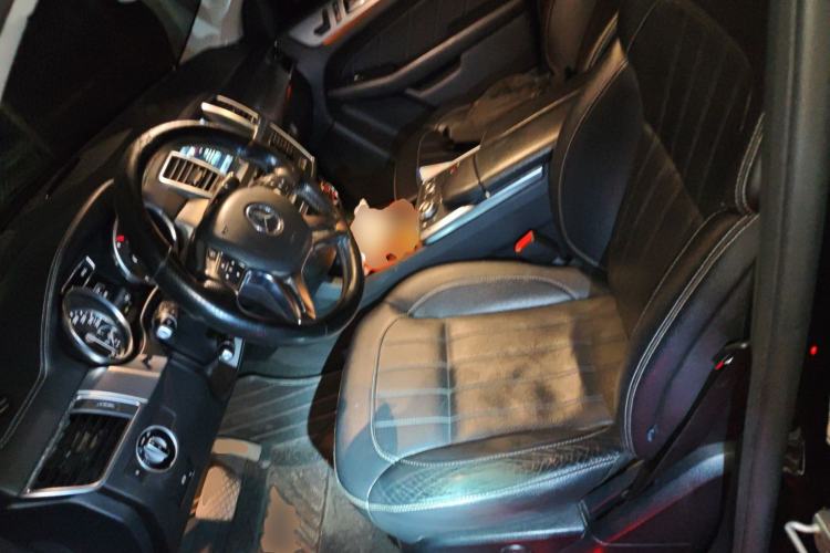 Used Mercedes-Benz GL-Class 2014 GL 400 4MATIC Dynamic Model Left Front Seat
