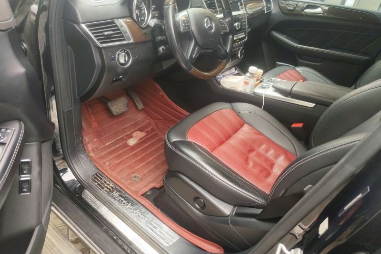 Used Mercedes-Benz GL-Class 2014 GL 400 4MATIC Dynamic Model Left Front Seat