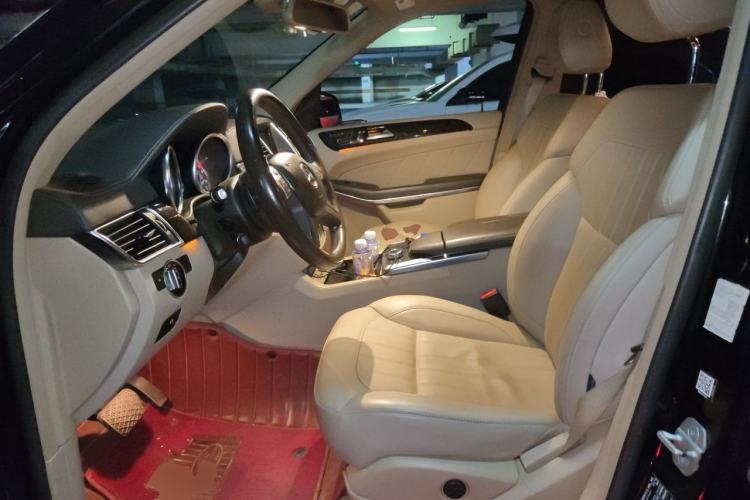 Used Mercedes-Benz GL-Class  Left Front Seat