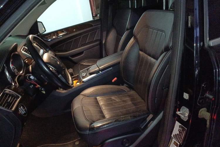 Used Mercedes-Benz GL-Class  Left Front Seat