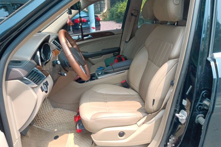 Used Mercedes-Benz GL-Class  Left Front Seat
