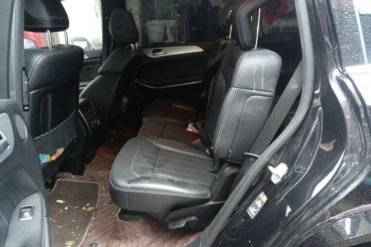 Used Mercedes-Benz GL-Class 2014 GL 400 4MATIC Dynamic Model Left Rear Seat