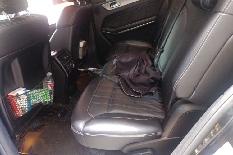 Used Mercedes-Benz GL-Class 2014 GL 400 4MATIC Dynamic Model Left Rear Seat