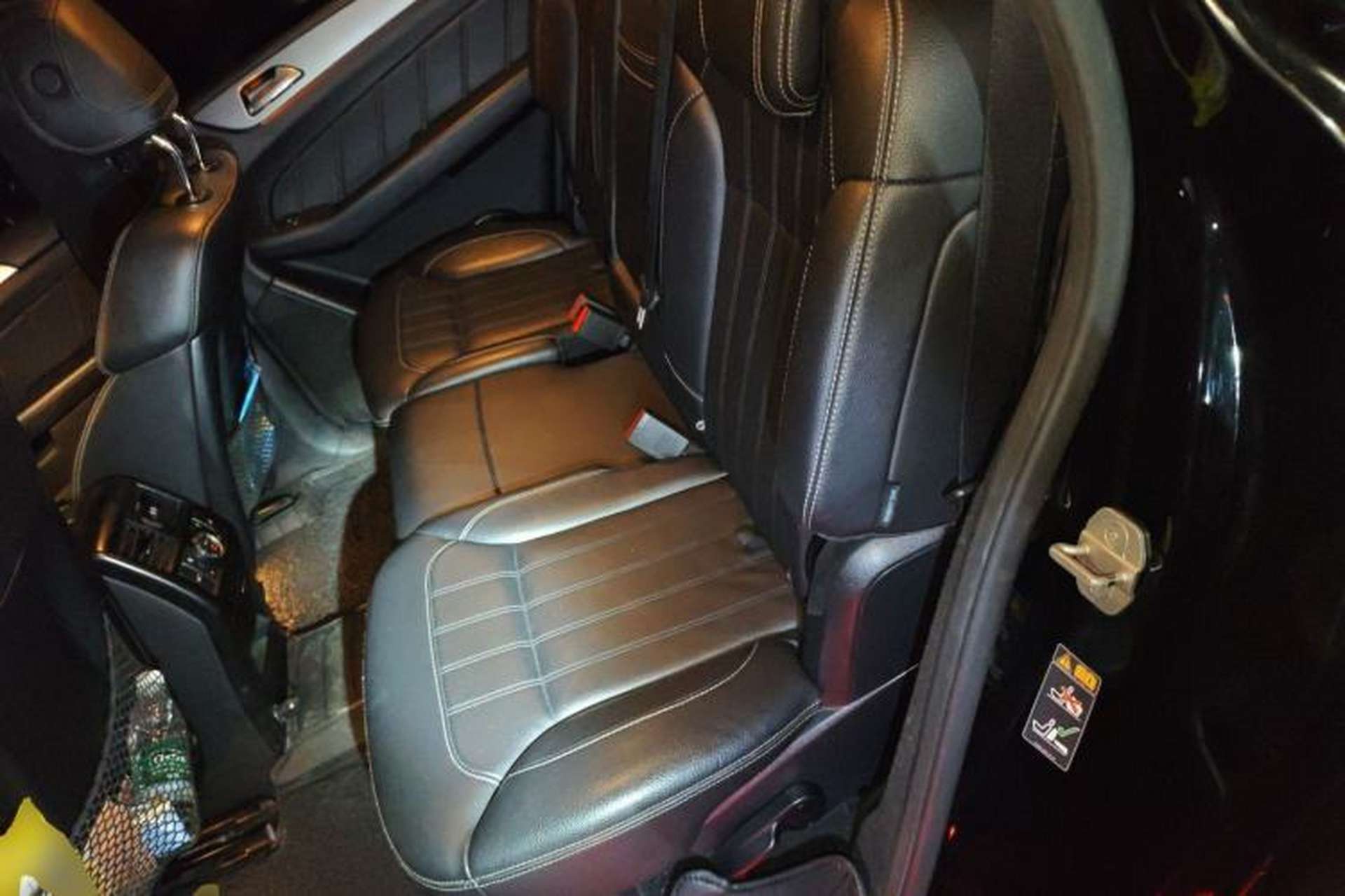 Used Mercedes-Benz GL-Class 2014 GL 400 4MATIC Dynamic Model Left Rear Seat