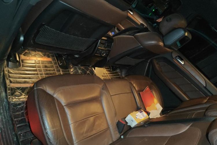 Used Mercedes-Benz GL-Class 2014 GL 400 4MATIC Luxury Model Left Rear Seat