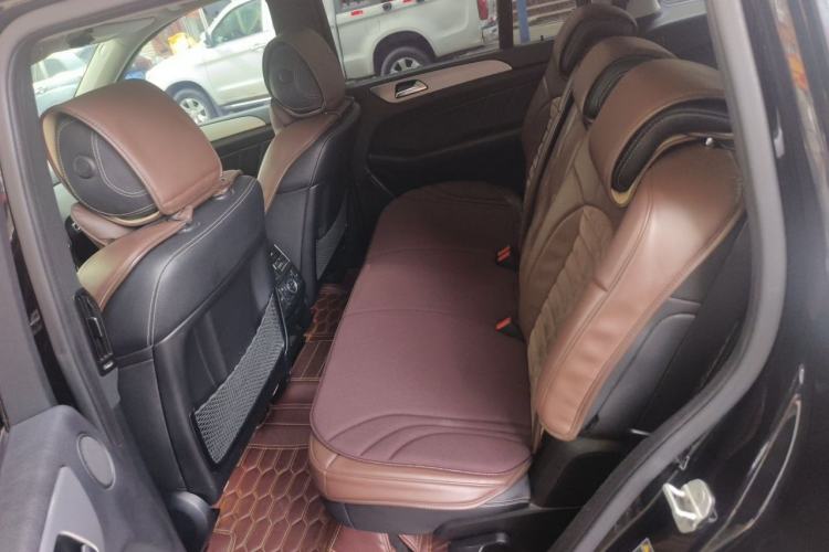 Used Mercedes-Benz GL-Class 2014 GL 400 4MATIC Dynamic Model Left Rear Seat