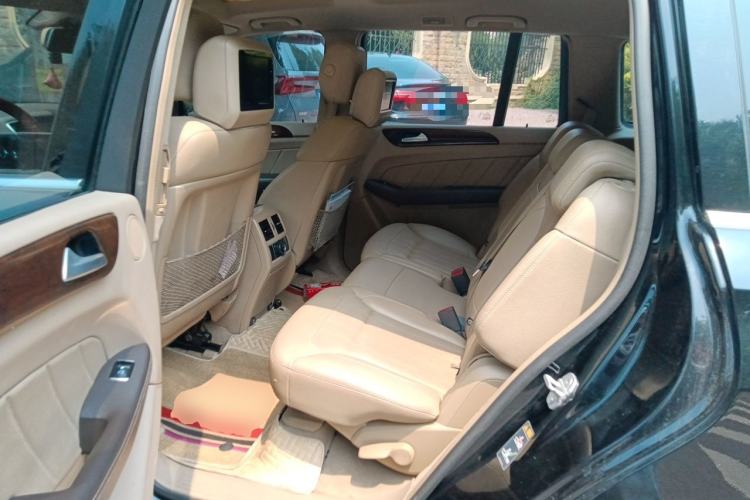 Used Mercedes-Benz GL-Class  Left Rear Seat