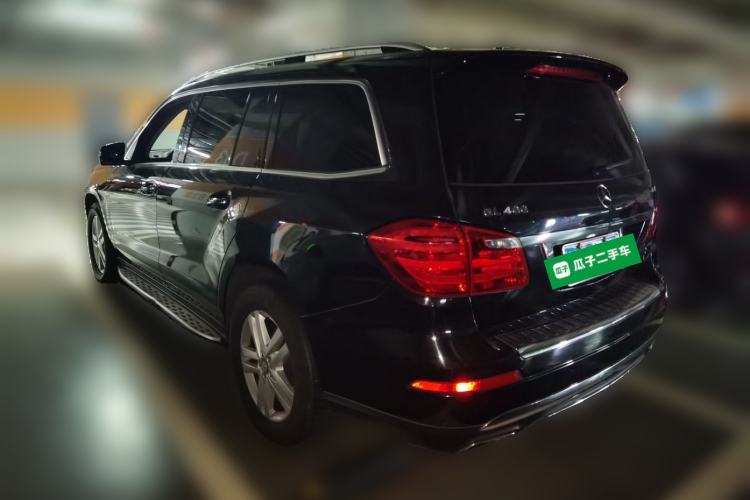 Used Mercedes-Benz GL-Class 2014 GL 400 4MATIC Dynamic Model Rear Left 45 Deg