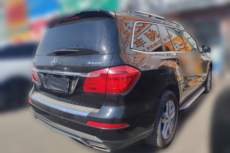 Used Mercedes-Benz GL-Class 2014 GL 400 4MATIC Dynamic Model Rear Right 45 Deg