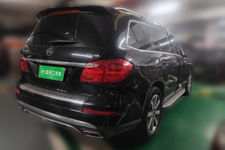 Used Mercedes-Benz GL-Class 2014 GL 400 4MATIC Dynamic Model Rear Right 45 Deg