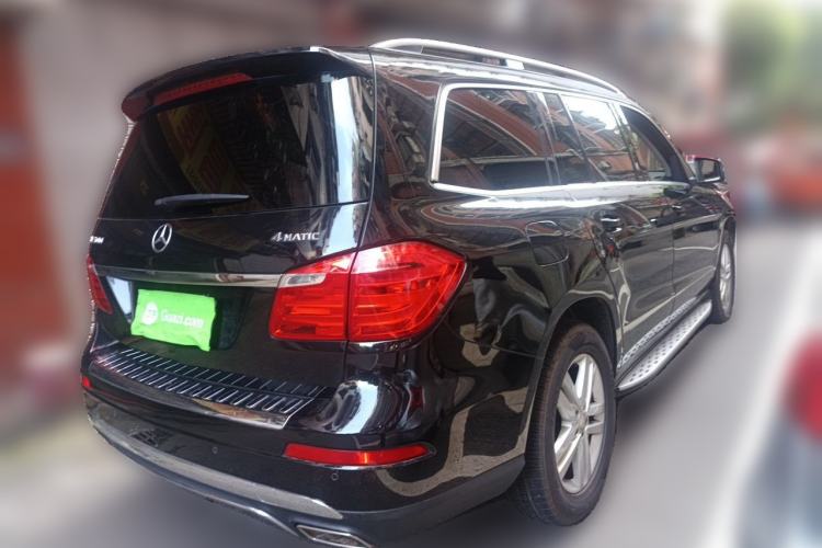 Used Mercedes-Benz GL-Class 2014 GL 400 4MATIC Dynamic Model Rear Right 45 Deg
