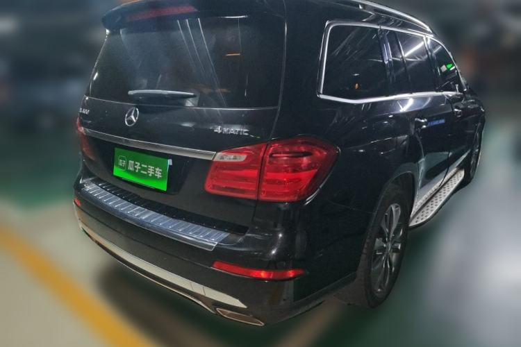 Used Mercedes-Benz GL-Class 2014 GL 400 4MATIC Luxury Model Rear Right 45 Deg