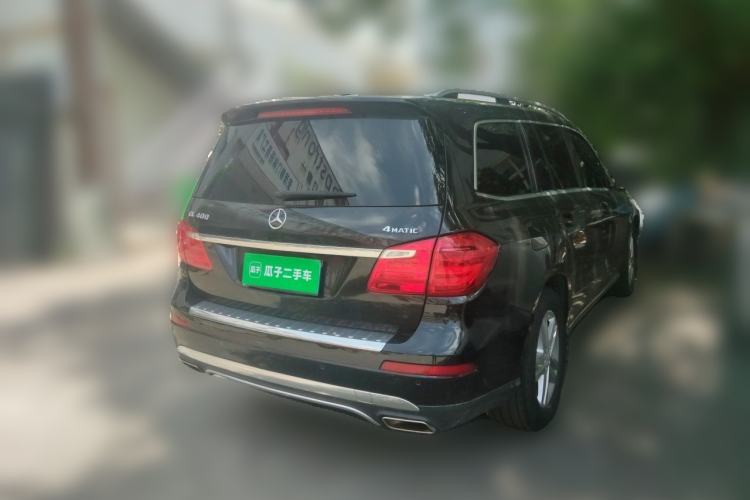 Used Mercedes-Benz GL-Class 2014 GL 400 4MATIC Dynamic Model Rear Right 45 Deg