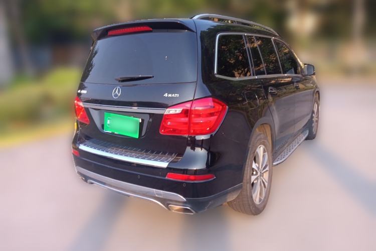 Used Mercedes-Benz GL-Class 2014 GL 400 4MATIC Luxury Model Rear Right 45 Deg