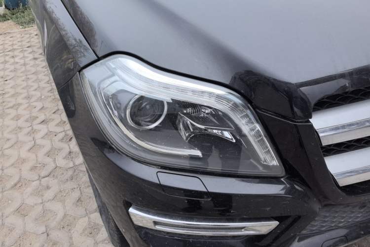 Used Mercedes-Benz GL-Class 2014 GL 400 4MATIC Dynamic Model Right Front Headlight